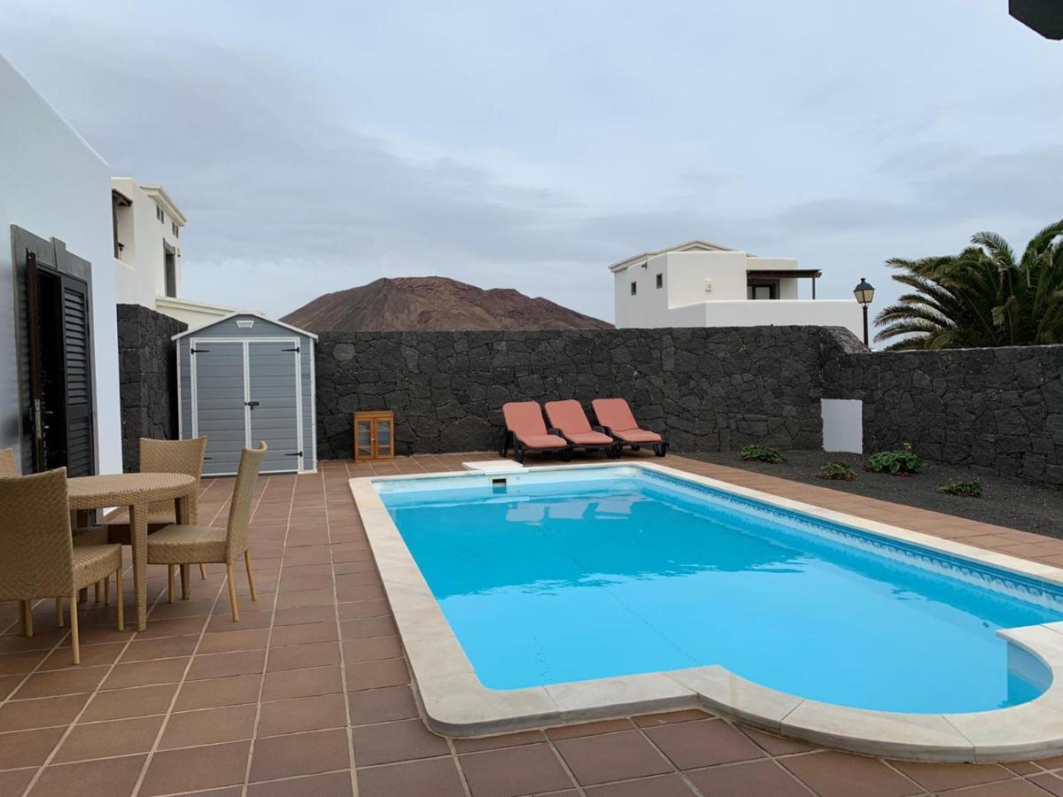Villa Denise Yaiza  Exteriör bild